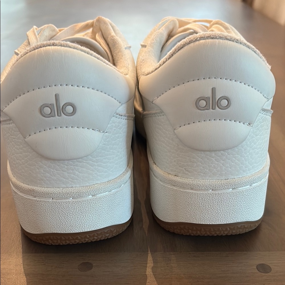 ALO Recovery Mode Sneaker- like new!!